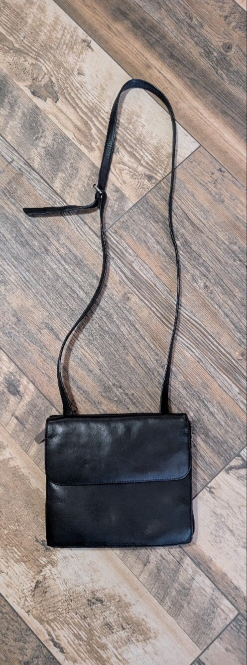 Hobo Black Leather Organizer Crossbody Purse